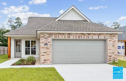 10546 Highland Lakes Dr, Denham Springs, LA 70726