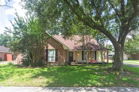 15115 Woodmoss Dr, Baton Rouge, LA 70816