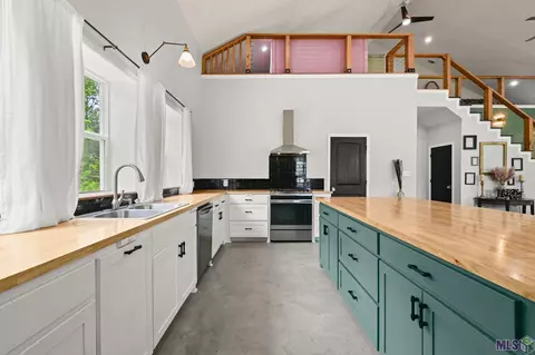 23045 Carson Rd, Pride, LA 70770 photo 6