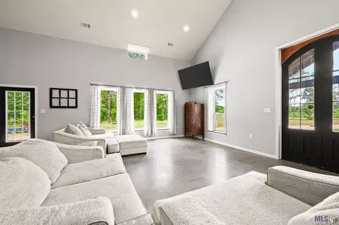 23045 Carson Rd, Pride, LA 70770 photo 11