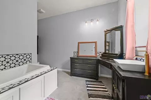 23045 Carson Rd, Pride, LA 70770 photo 25
