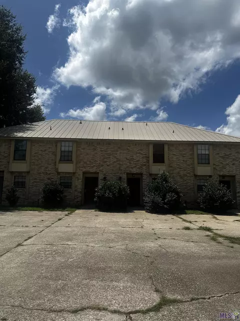 1628 Starboard Dr, Baton Rouge, LA 70820