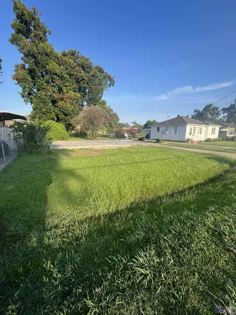 619 Claiborne St, New Roads, LA 70760