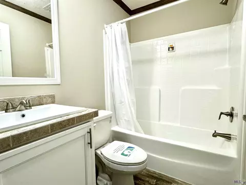 462 Frederick Dr, Thibodaux, LA 70301 photo 5