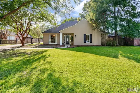 6022 Destrehan Dr, Baton Rouge, LA 70820
