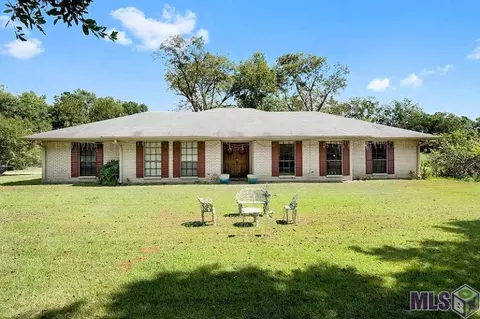 30600 Schroeder Rd, Springfield, LA 70462