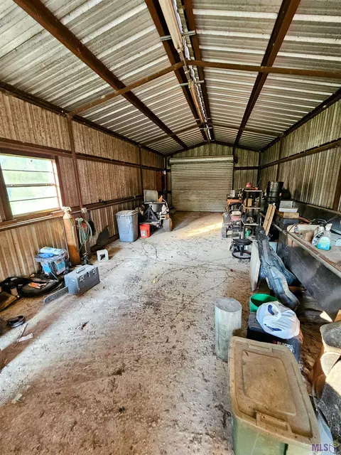 30600 Schroeder Rd, Springfield, LA 70462 photo 13