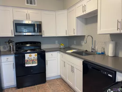 536 S Flannery Rd #A, Baton Rouge, LA 70815