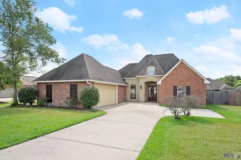 38598 Alderly Ln, Denham Springs, LA 70706