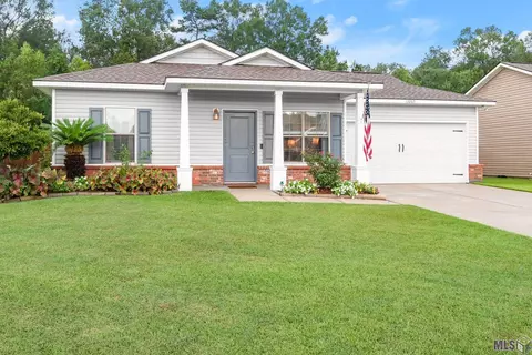 13065 Catahoula Dr, Denham Springs, LA 70726