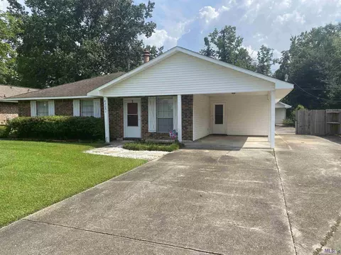 42031 Shadow Creek Ave, Gonzales, LA 70737