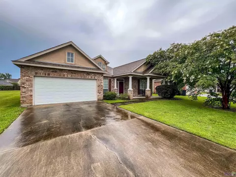 20202 High Plains Dr, Zachary, LA 70791