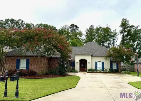 10266 Indian Creek Dr, Denham Springs, LA 70726