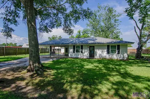 12033 R C Mendoza Rd, Saint Amant, LA 70774
