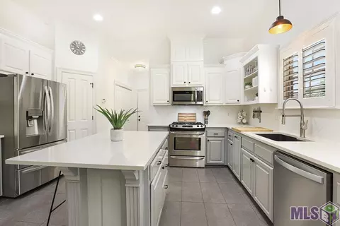 11145 Hillpark Ave, Baton Rouge, LA 70810
