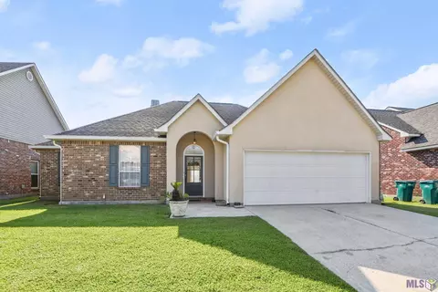 25932 New Hope Ave, Denham Springs, LA 70726