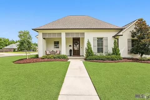 22257 Fairway View Dr, Zachary, LA 70791