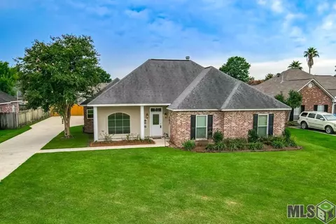 16291 Megan Ln, Prairieville, LA 70769