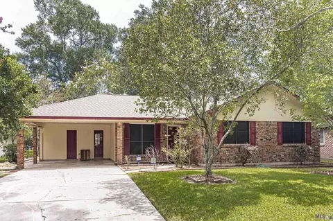 521 Laurie Lynn Dr, Baton Rouge, LA 70819