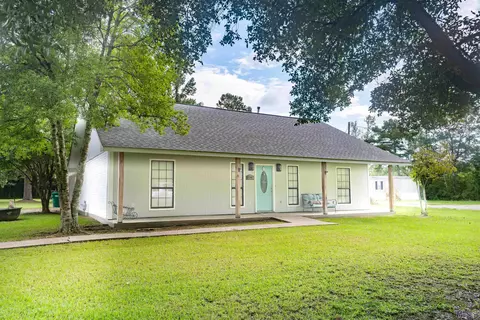 12746 Galloway Garden Rd, Walker, LA 70785