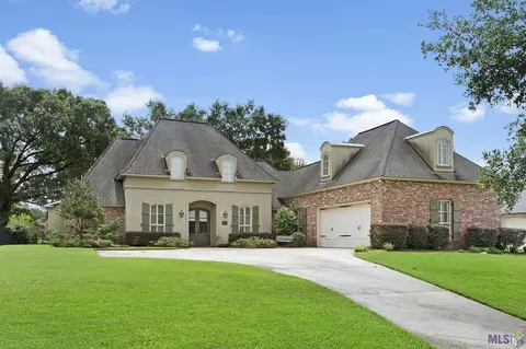 2758 Carnoustie Dr, Zachary, LA 70791