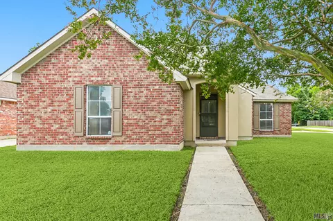 9263 Old Hermitage Pkwy, Baton Rouge, LA 70810