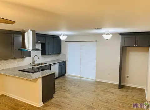 7137 Albany St, Baton Rouge, LA 70812