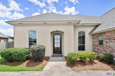 4058 Driftwood Dr, Zachary, LA 70791