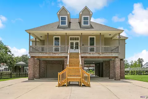 14428 Sandy Bluff Dr, Denham Springs, LA 70726