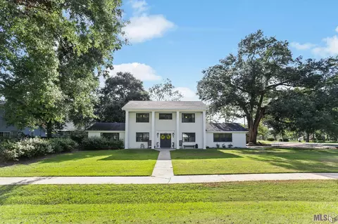 5598 Crimson Glory, Saint Francisville, LA 70775