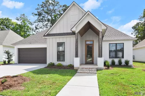 1150 Ivy Ct, Denham Springs, LA 70726
