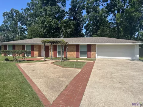 744 Elizabeth Dr, Baton Rouge, LA 70815