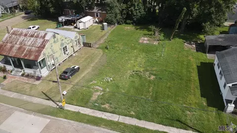 58235 Meriam, Plaquemine, LA 70764