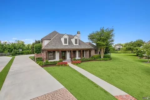 18504 Surrey Court Ave, Baton Rouge, LA 70817