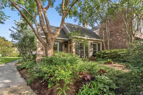 7958 Wrenwood Blvd #E, Baton Rouge, LA 70809