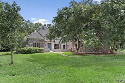 14023 Clubhouse Way, Saint Francisville, LA 70775