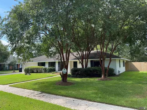 4844 Sweetbriar St, Baton Rouge, LA 70808