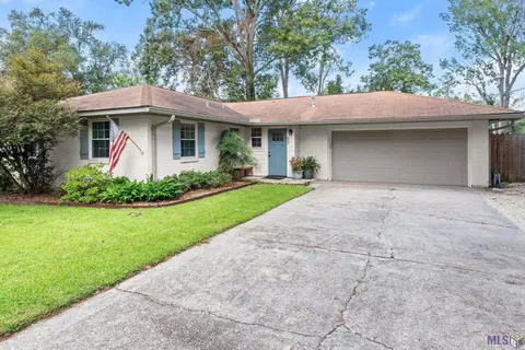 605 Maxine Dr, Baton Rouge, LA 70808