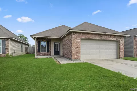11393 Ashwood Ct, Denham Springs, LA 70726