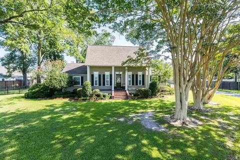 19081 Hoo Shoo Too Rd, Baton Rouge, LA 70817