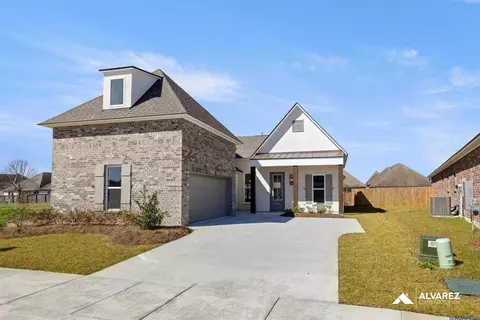2961 Creekmere Ln, Saint George, LA 70810