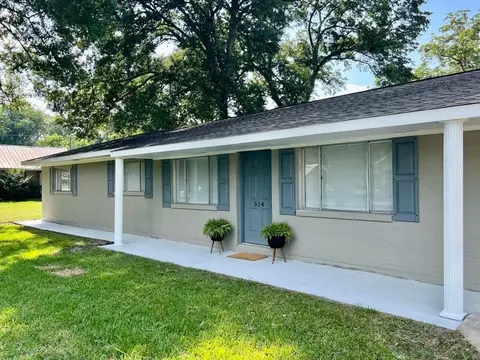 514 W 10th St, Crowley, LA 70526