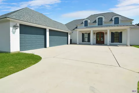 12812 Port Hudson Pride Rd, Zachary, LA 70791