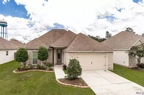 34644 Eagle Bend Dr, Denham Springs, LA 70706