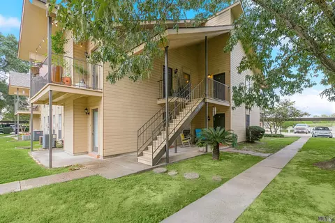 11011 Cal Rd #18, Baton Rouge, LA 70809