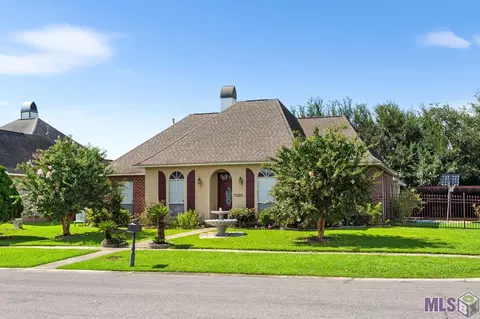 13429 Turtle Ct, Baton Rouge, LA 70815