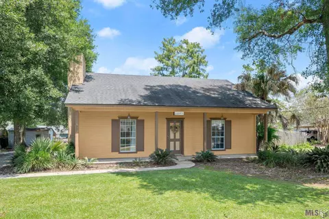 10977 S Lakeside Dr, Denham Springs, LA 70726