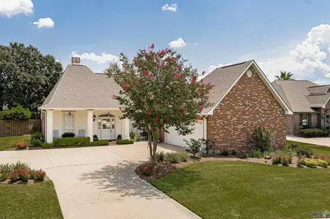 7028 Pelican Xing, Gonzales, LA 70737