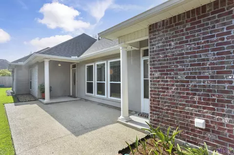 3911 Creek Shadow Ct, Baton Rouge, LA 70816