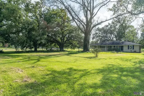 9575 La Hwy 22, Saint Amant, LA 70774